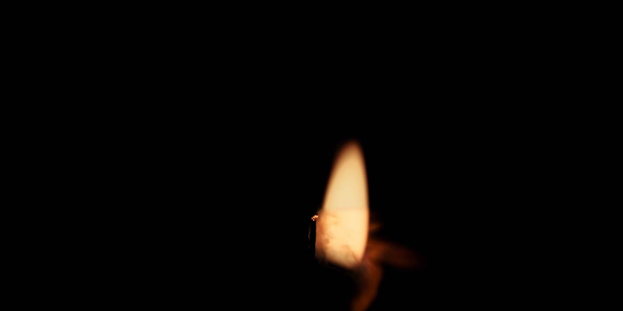 Candle_Flame_Blown_Out_002.jpg
